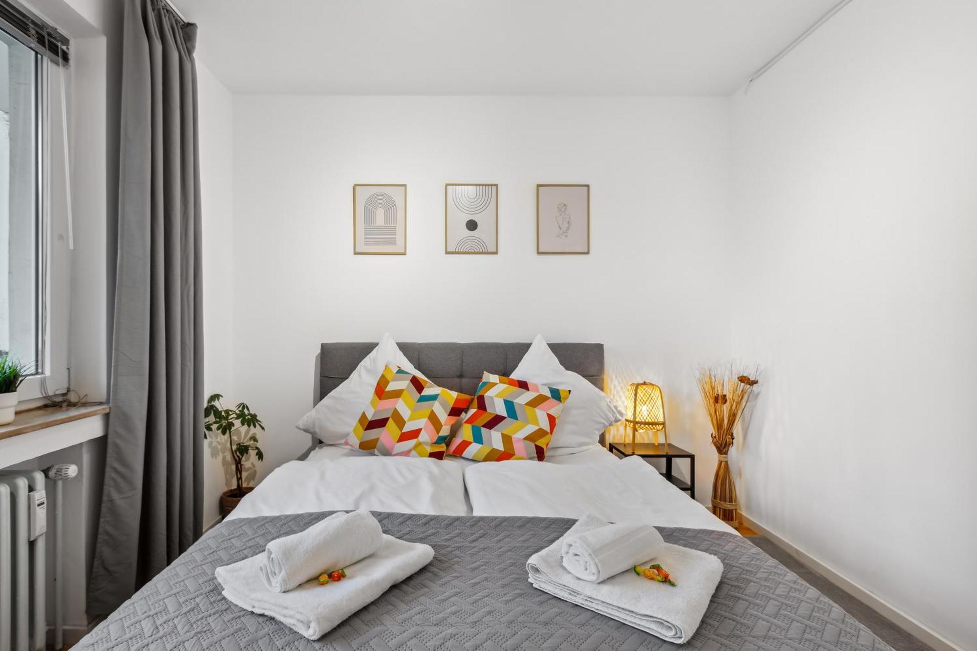 3 Zimmer, 68Qm, Parkplatz, Messe Dus, Logport, Duisport ดุยส์บูร์ก ภายนอก รูปภาพ